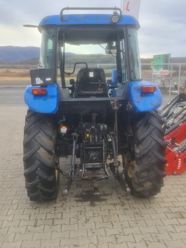 Tractor New Holland - Image 3