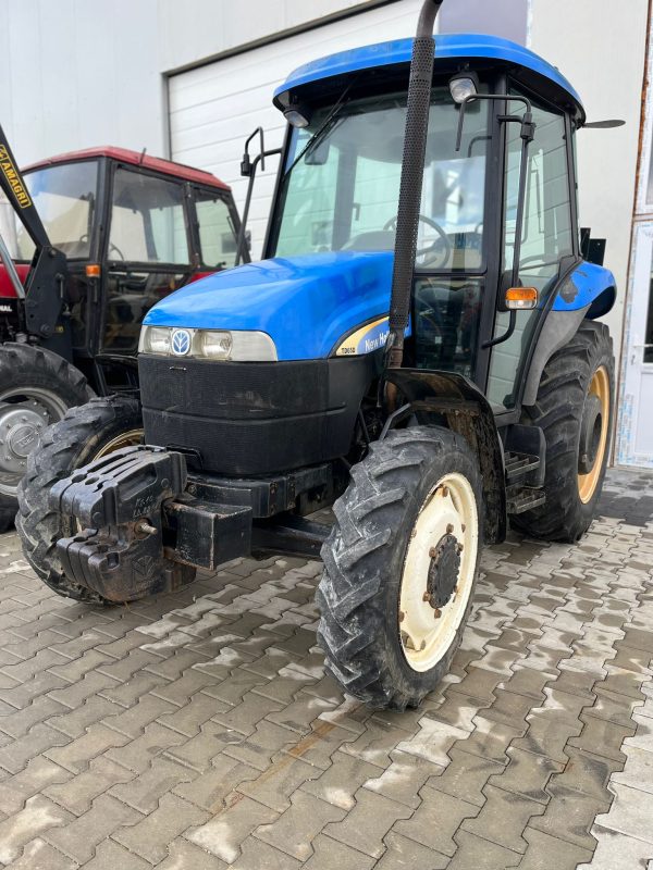 Tractor New Holland - Image 8