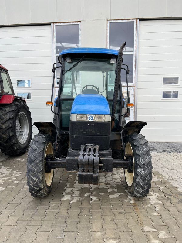 Tractor New Holland - Image 10