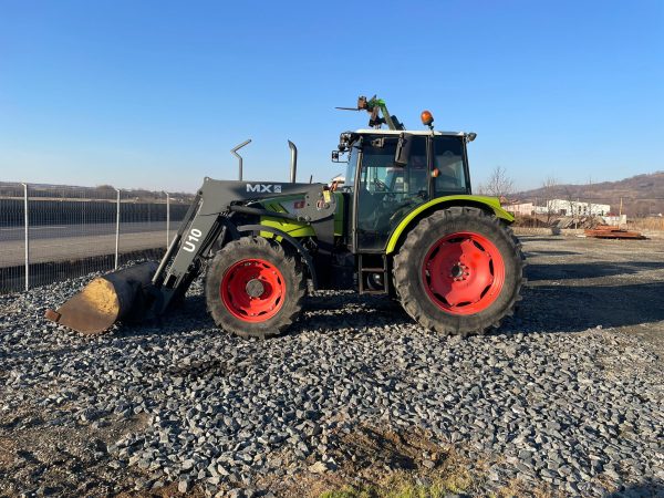 Tractor Claas AXOS 340 - Image 2