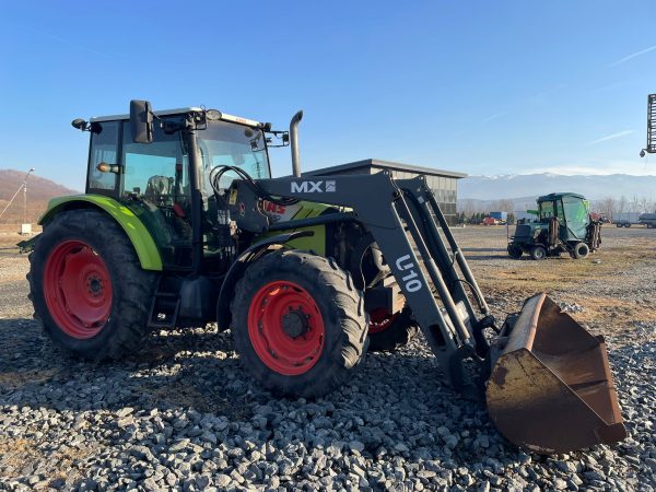 Tractor Claas AXOS 340 - Image 3