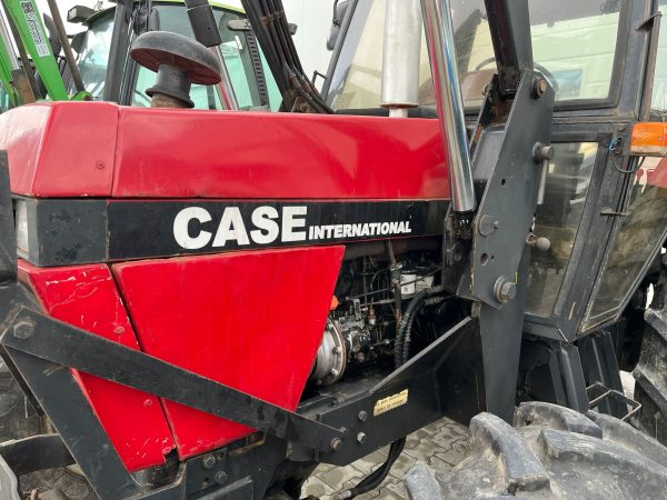 Tractor CASE 1986 - Image 8