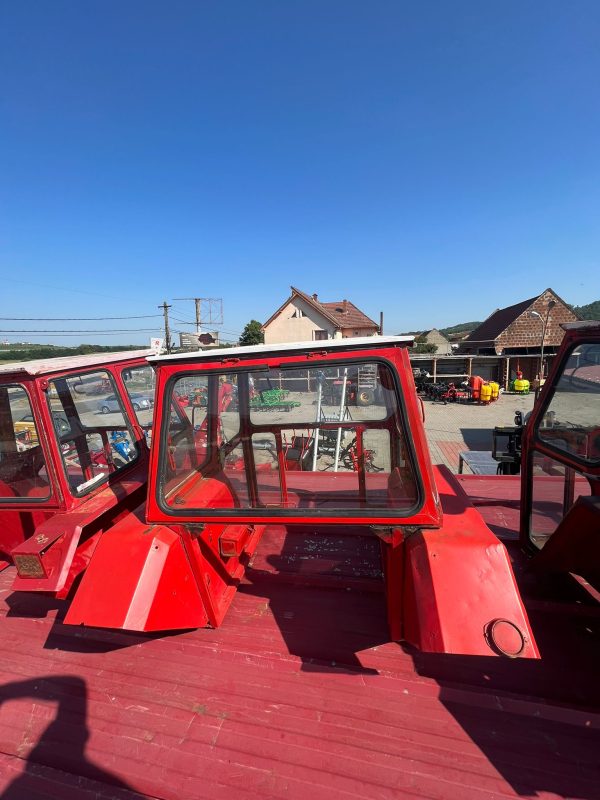 Cabina tractor cu aripi - Image 6