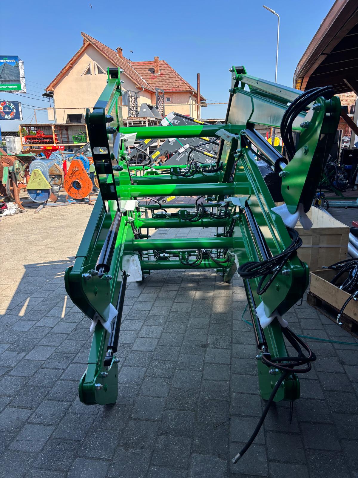 Incarcator frontal profesional 1500kg - Image 6