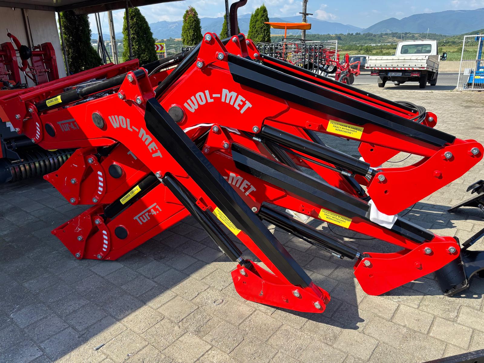 Incarcator frontal profesional 1500kg - Image 8