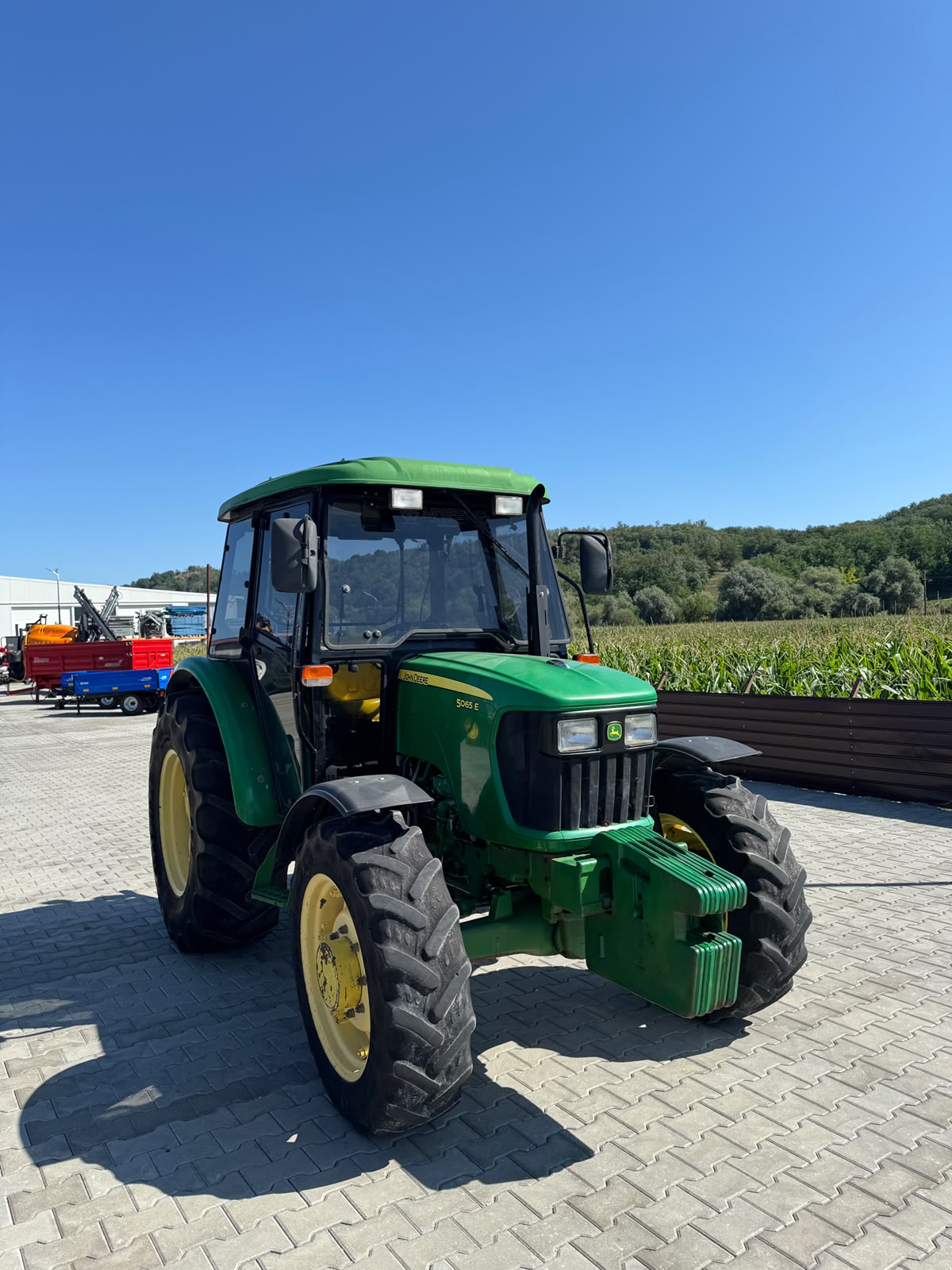 Tractor John Deere 5065E - imagine 5