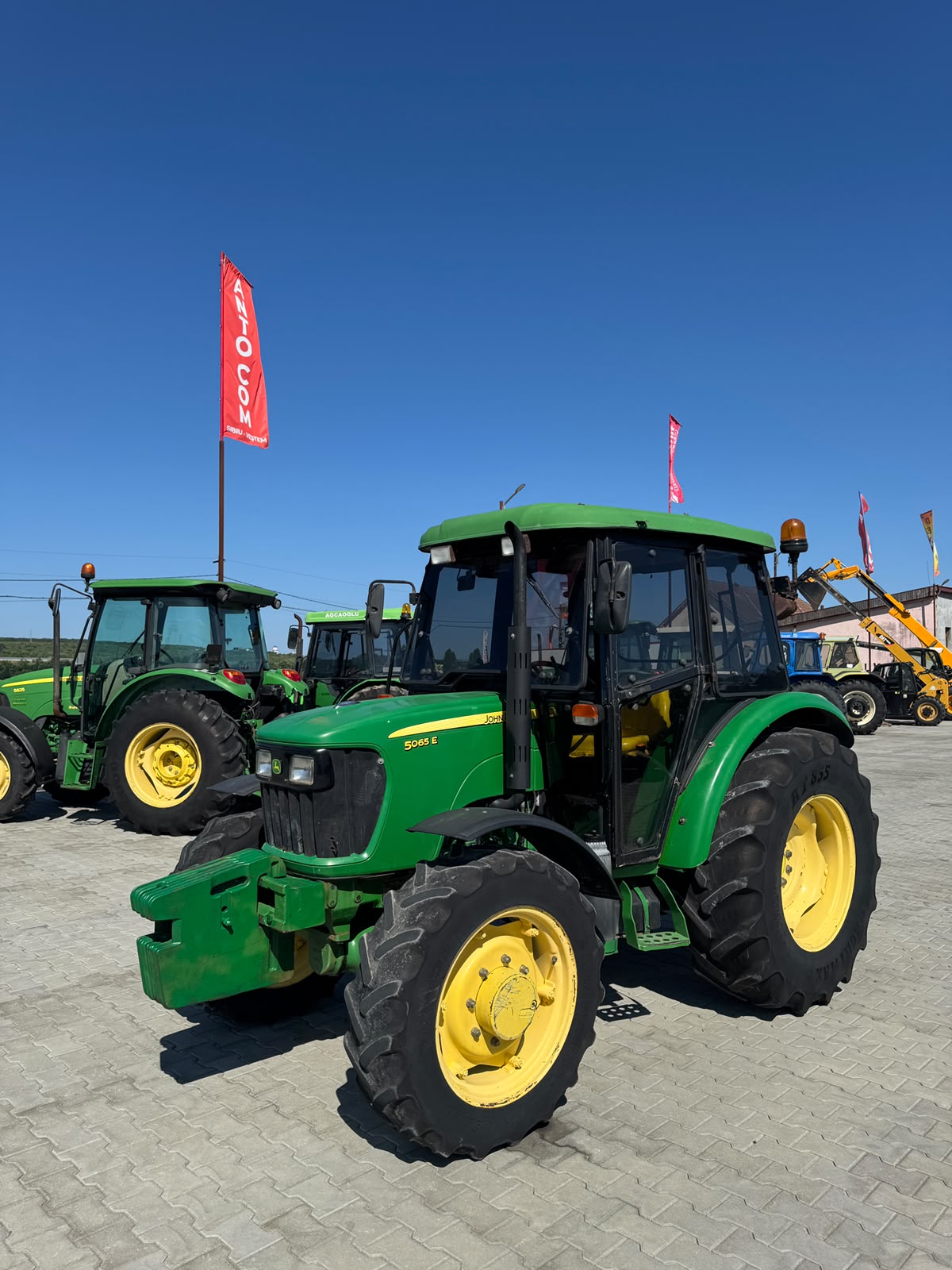 Tractor John Deere 5065E